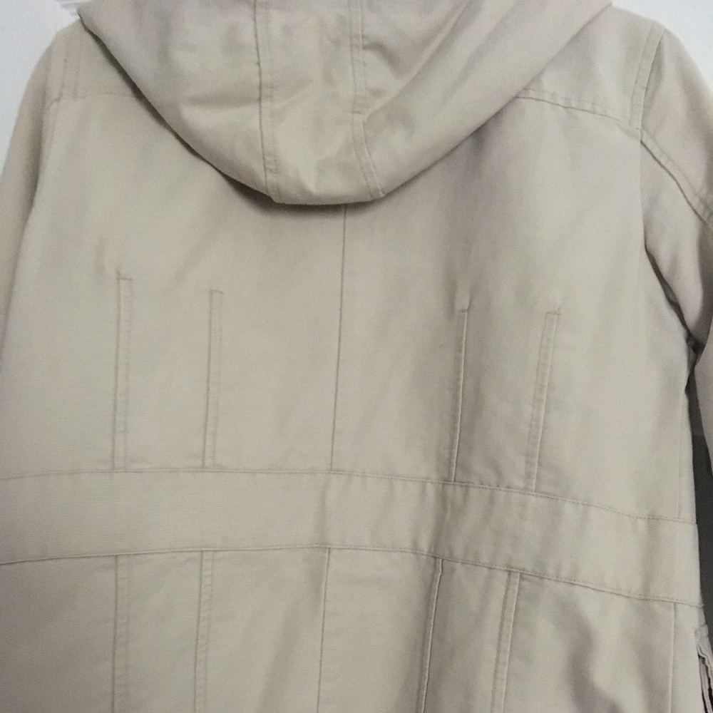 Coat - Picture 2 of 4